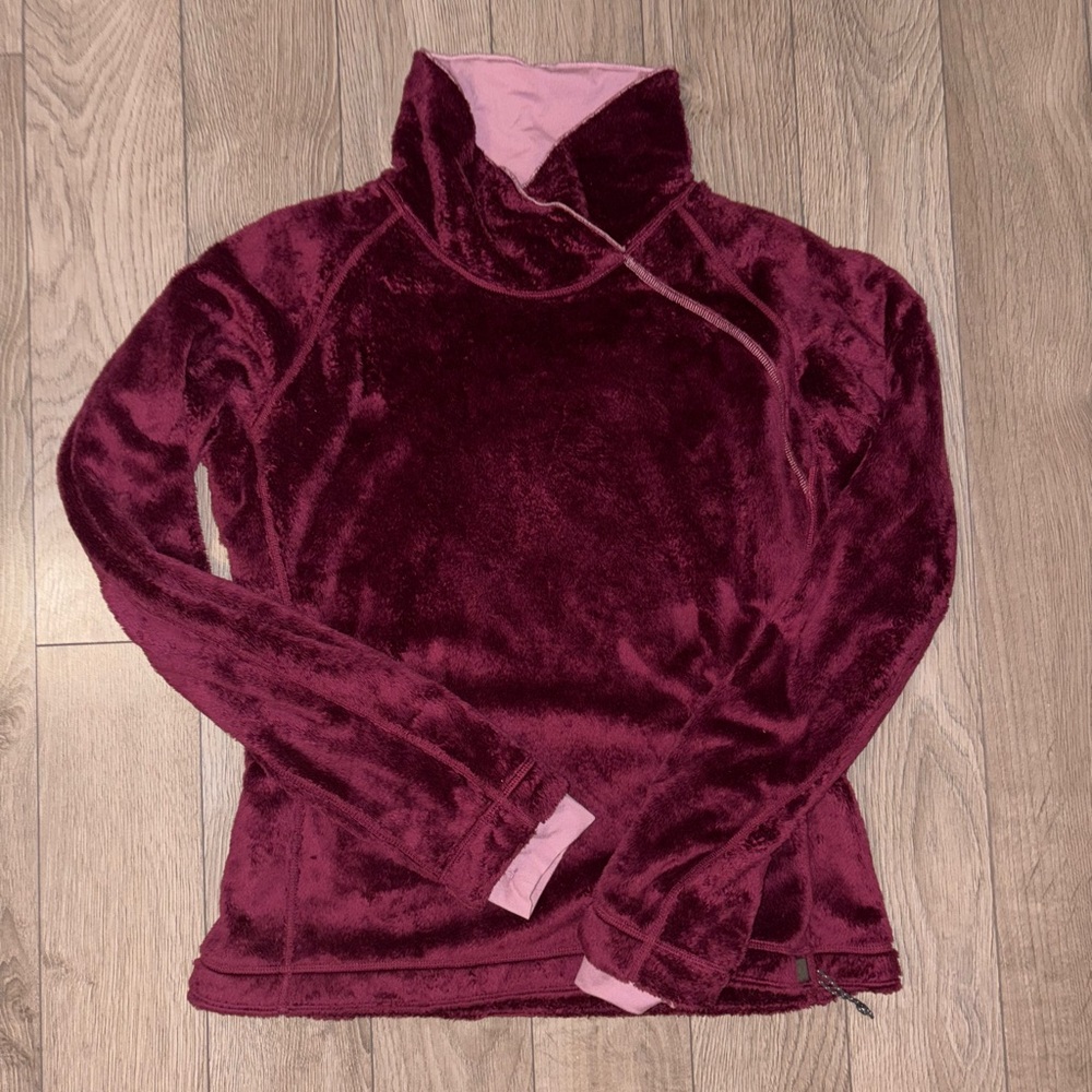 Women's Burgundy Fleece Sweater